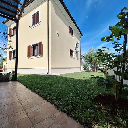 Apartmani Berber Babici Εξωτερικό φωτογραφία