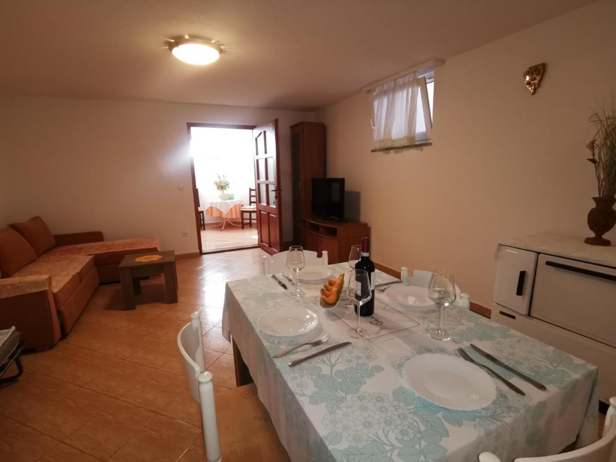 Apartmani Berber Babici Εξωτερικό φωτογραφία