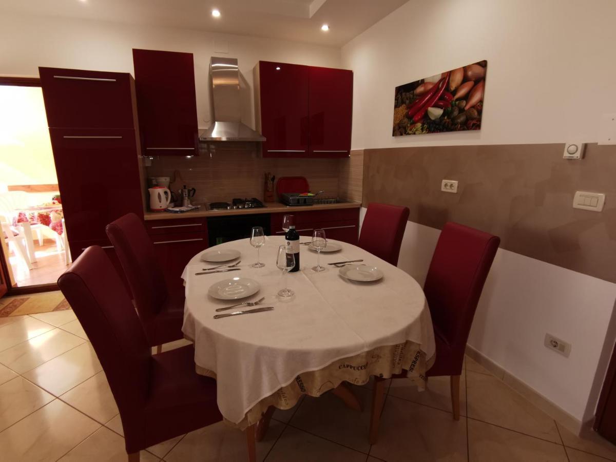 Apartmani Berber Babici Εξωτερικό φωτογραφία