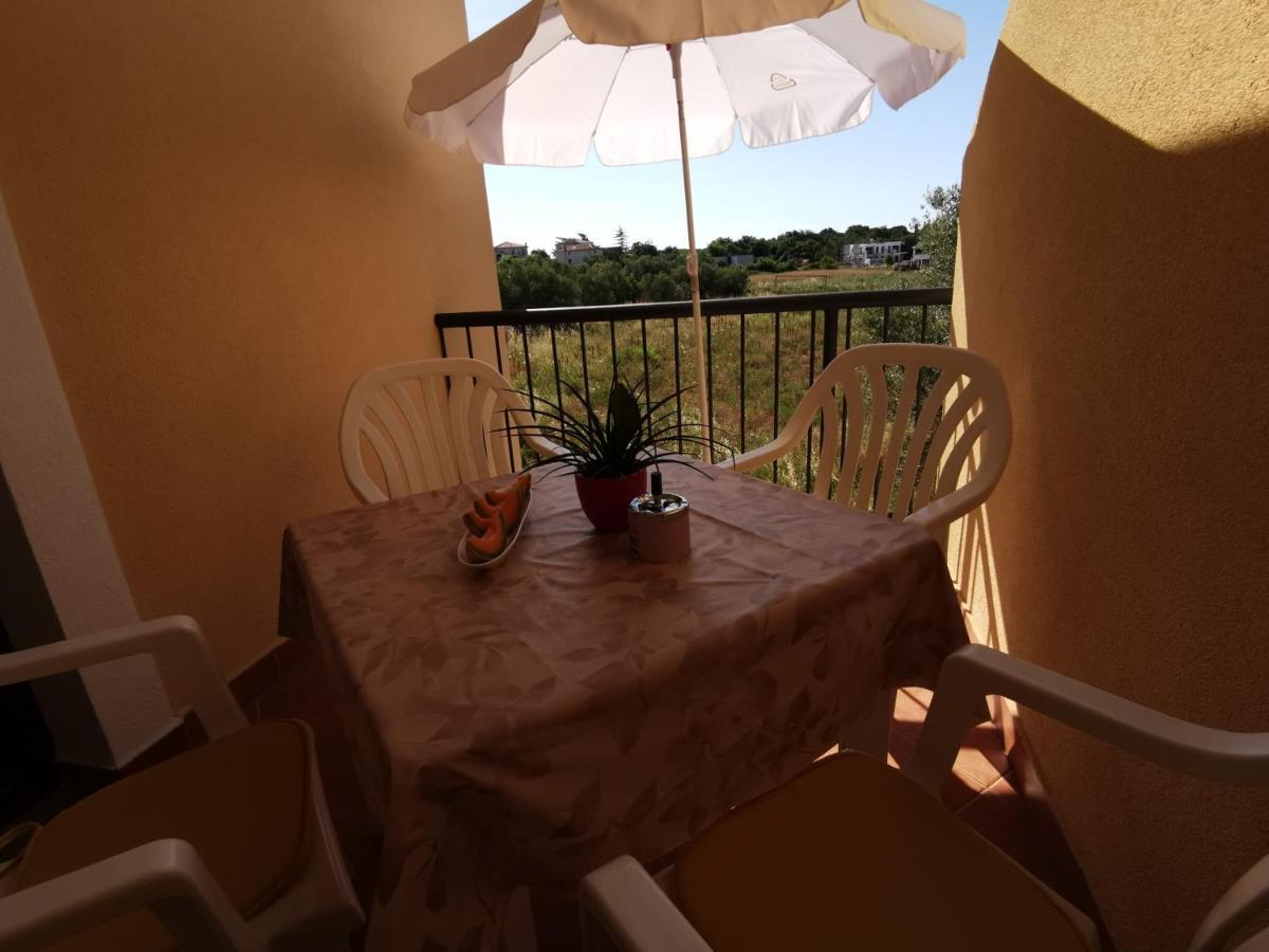 Apartmani Berber Babici Εξωτερικό φωτογραφία