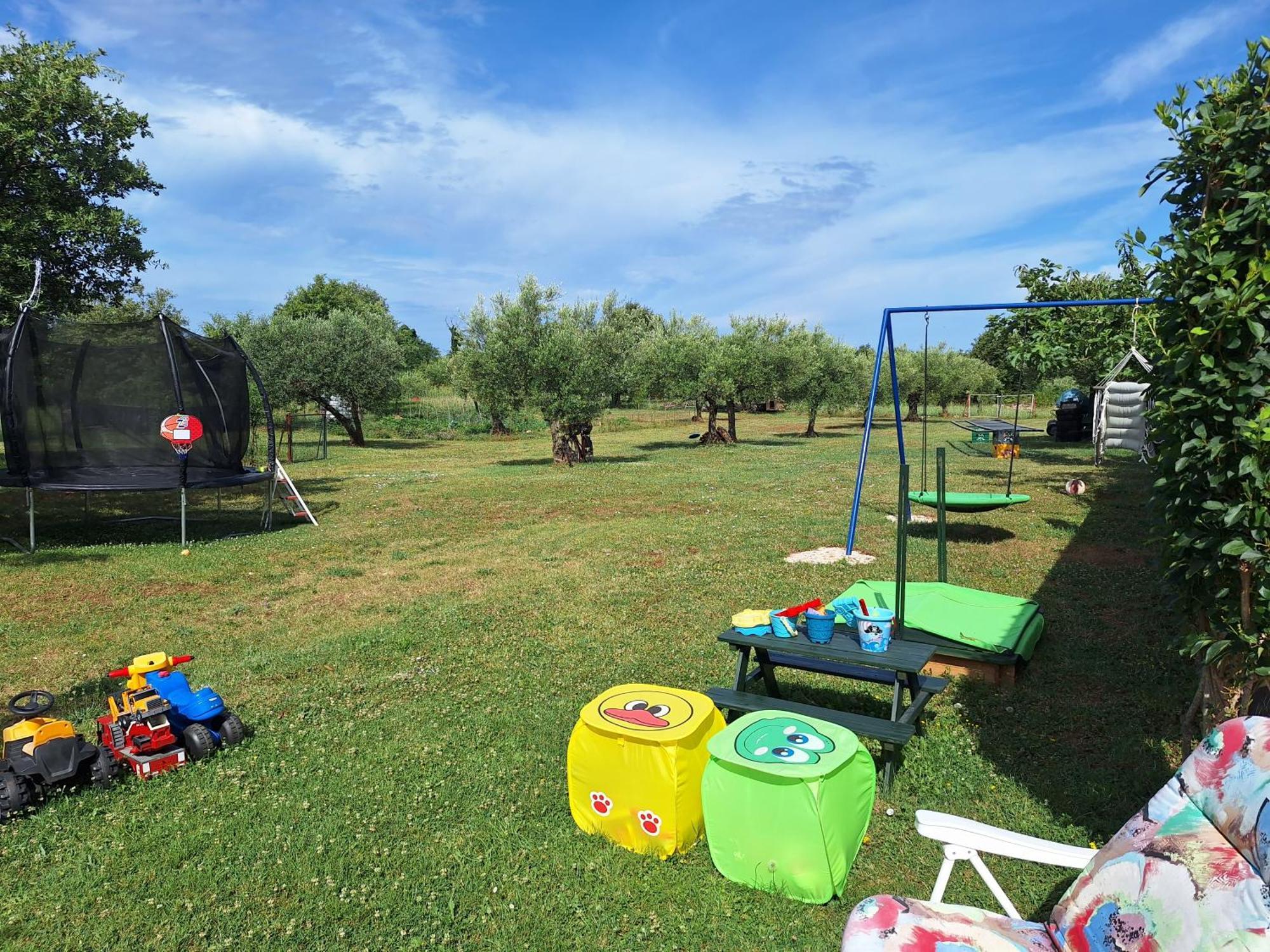 Apartmani Berber Babici Εξωτερικό φωτογραφία